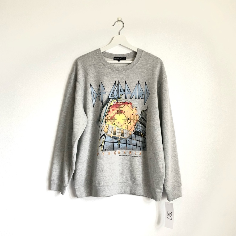 NWT Vinyl Icons Def Leppard Pyromania Gray Crewneck Sweatshirt Size Small